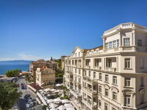 Opatija, Hotel Palace Bellevue_außen©Remisens Opatija Grand Hotel Palace_außen©Remisens
