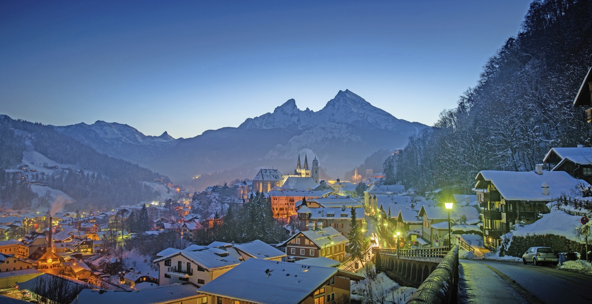 Berchtesgaden Altstadt im Winter (c) Adobe Stock