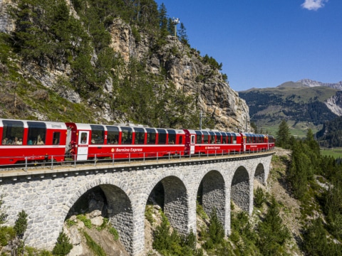 Bernina Express im Albulatal©Rhaetische Bahn