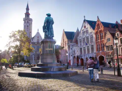 Jan van Eyckplein Brügge © Toerisme Brugge_Jan D'Hondt Jan van Eyckplein Brügge © Toerisme Brugge_Jan D'Hondt